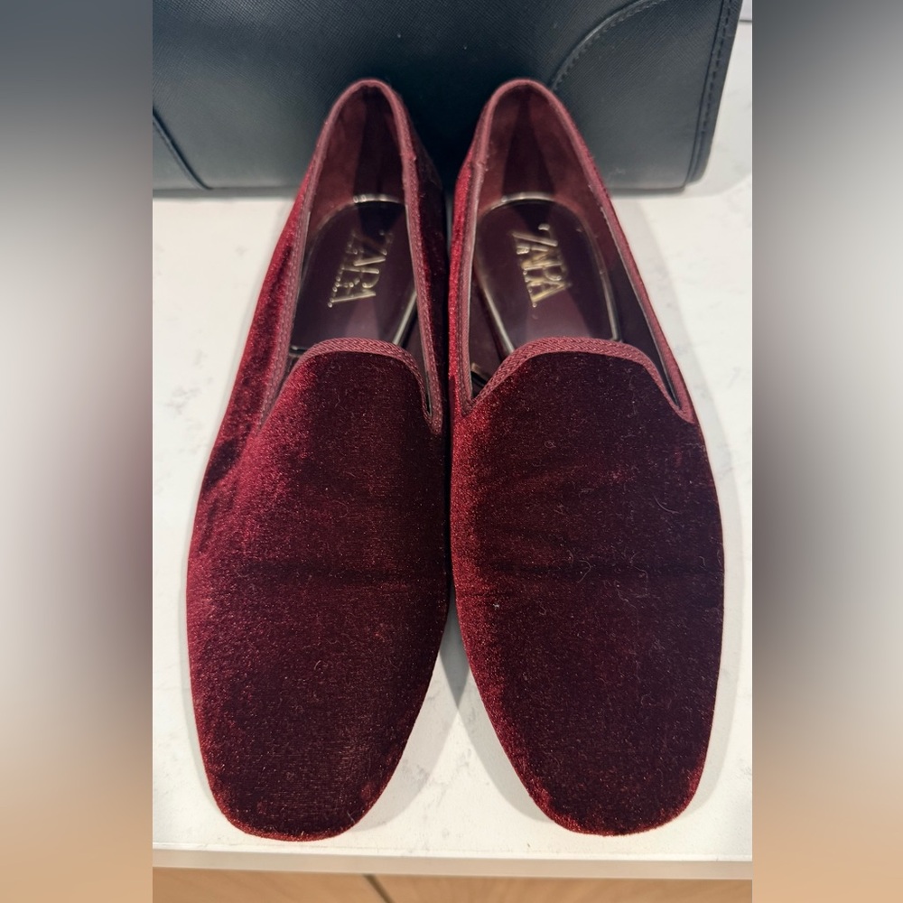Zara Women's Deep Wine Velvet Slip-On Loafers